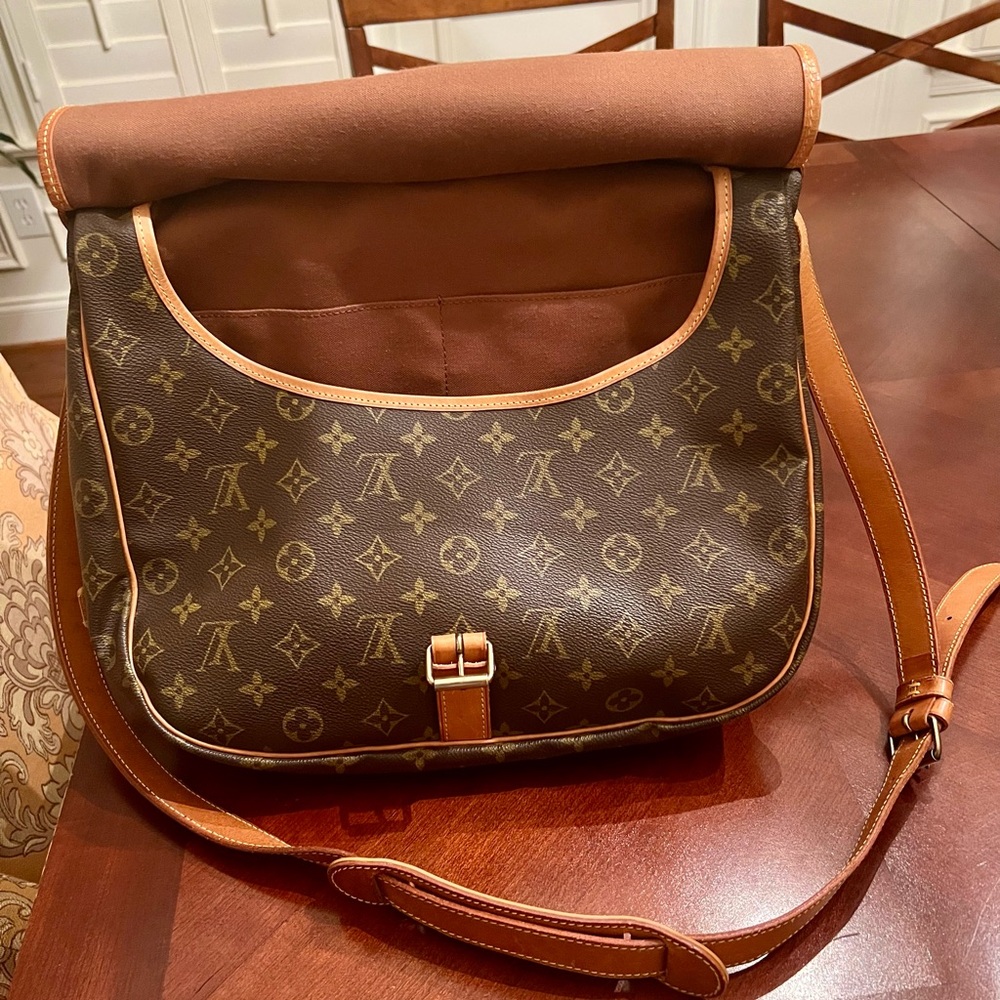 Louis Vuitton Monogram Canvas Crossbody Bag in Brown and Tan - Picture 4 of 16